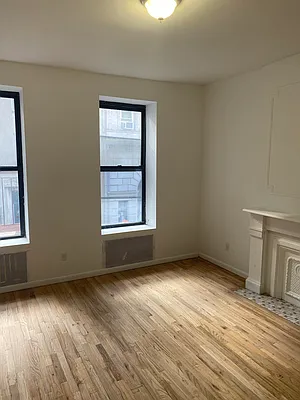 Rented by Peter R. Hungerford, LREB | media 1