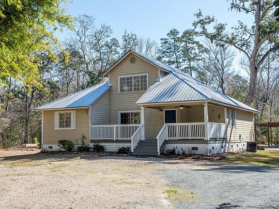 3rd image of 359 River Plantation Rd