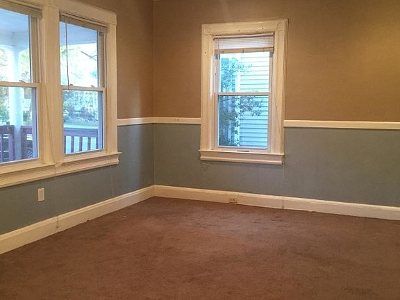 5th image of 70 Greenwood Ave