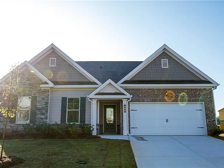 452 Hellen Valley Dr — Photo 1