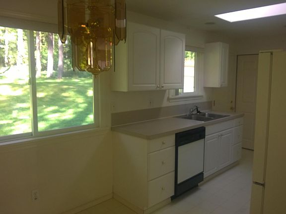 4th image of 15631 173rd Ave NE