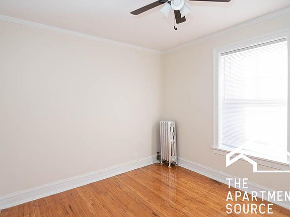 2nd image of 4027 W School St #3BB