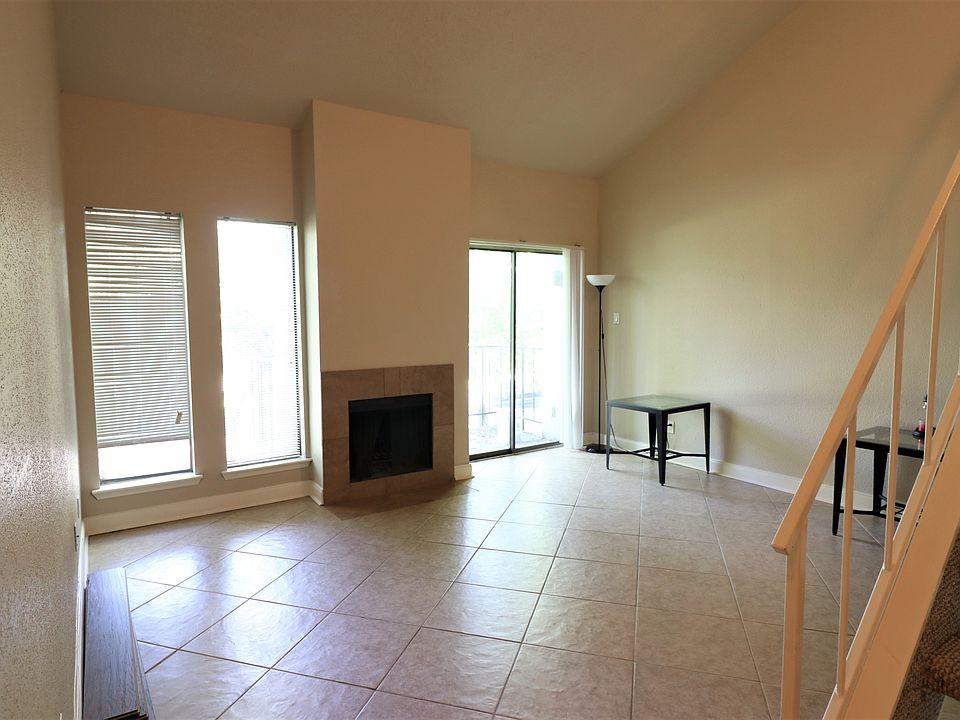 1st image of 10811 Richmond Ave APT 32