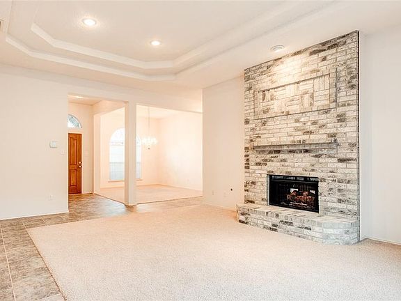 4th image of 6744 Moss Ln