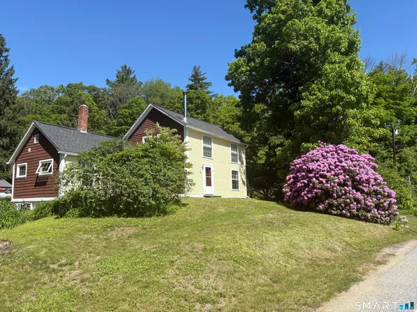 1106 Route 198 Road, Woodstock, CT 06281