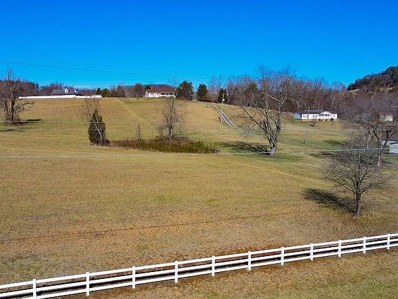 3rd image of LOT 1 Carters Valley Rd