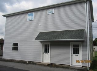 1242 S Market St, Selinsgrove, PA 17870