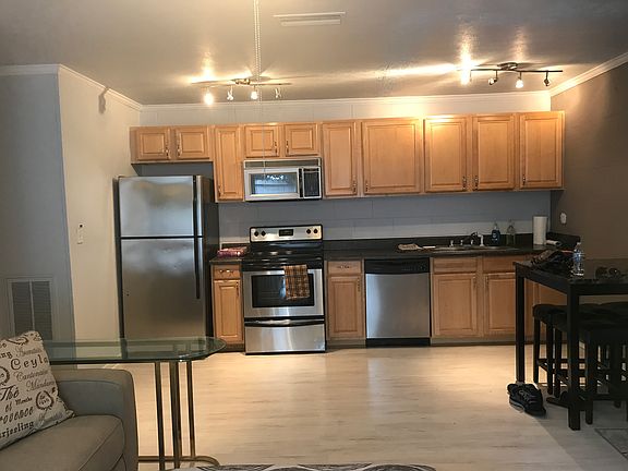 2nd image of 2241 W Pensacola St APT 31