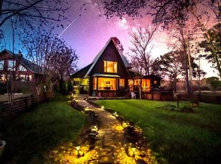 7 Hunters Creek Dr, Huntsville, TX 77340