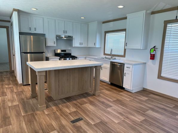 2101 SW 38th St Lot 7