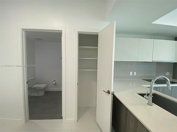4th image of 2900 NE 7th Ave Unit 2905