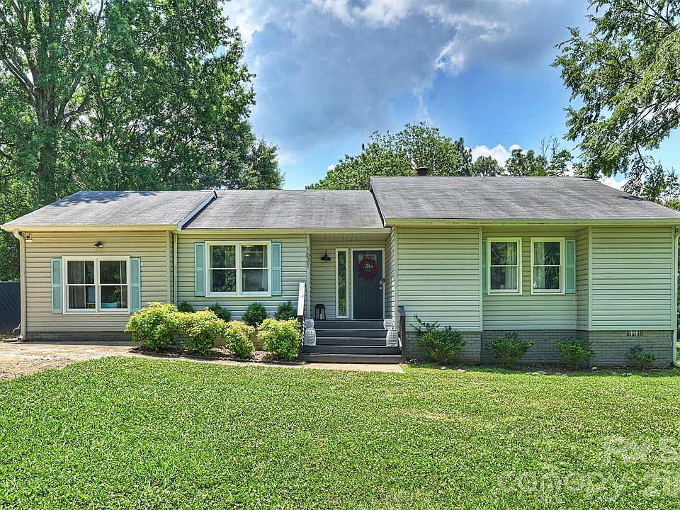 1st image of 1621 Brook Dr