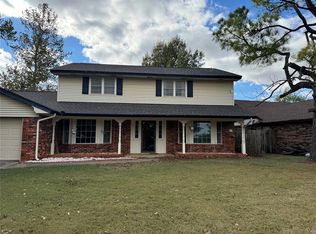 9101 Rolling Green Ave, Oklahoma City, OK 73132