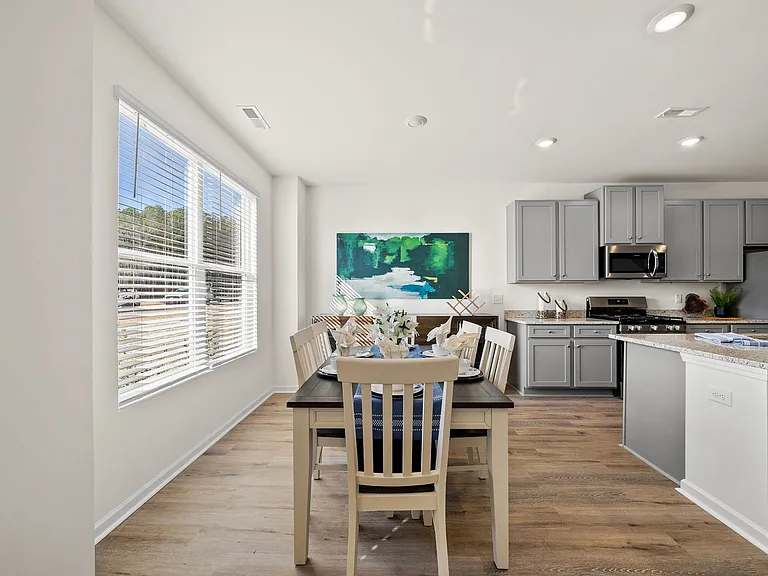 1025 Kinsley Ridge Ave — Photo 3