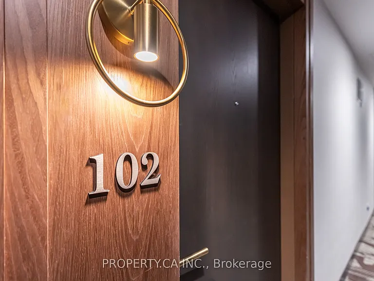 6 Greenbriar Rd #106 — Photo 8