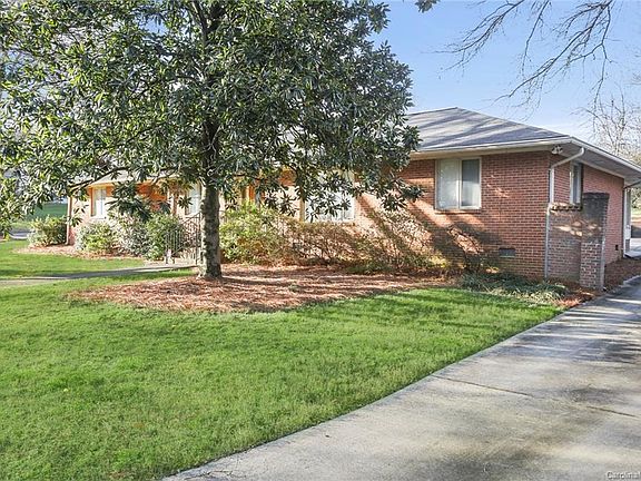 4th image of 2930 Colony Rd
