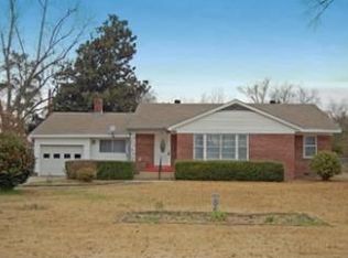 122 Jackson Ave, Petal, MS 39465