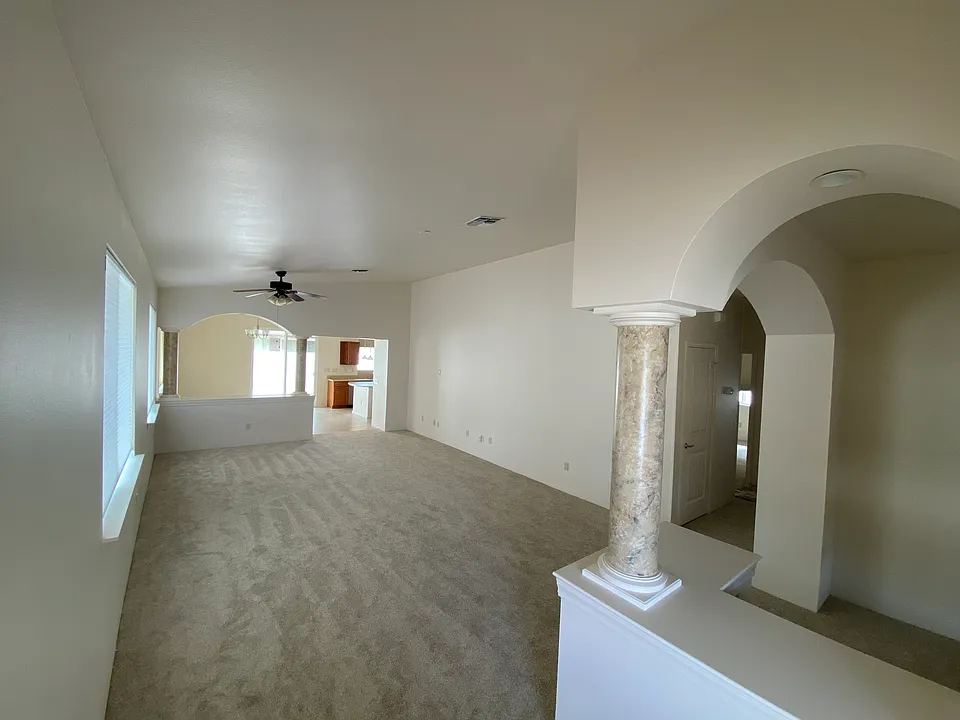 26 Hoku Puhipaka St
