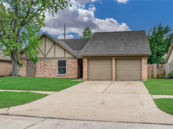 5727 Longforest Dr, Houston, TX 77088