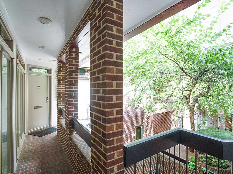 1625 Q St NW #202 — Photo 19