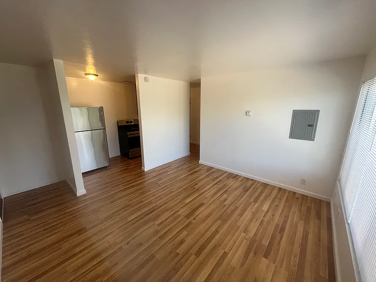1339 Francisco St #D — Photo 9