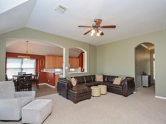 3rd image of 4430 Laurel Green Ct