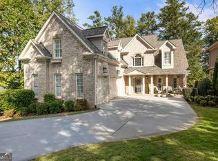 3962 Erin Dr, Alpharetta, GA 30022