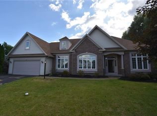 45 Coach Side Ln, Pittsford, NY 14534