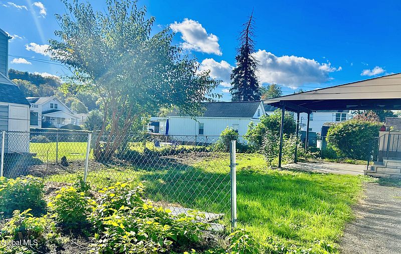 3rd image of 30 122nd Street