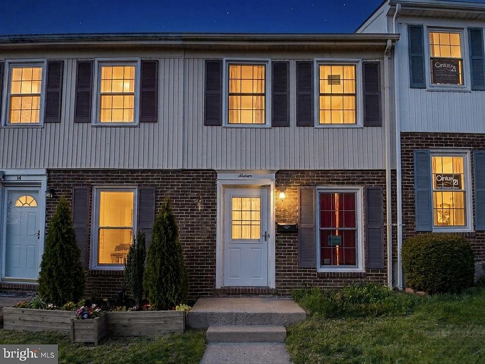 2nd image of 16 Slavin Ct Unit 4H