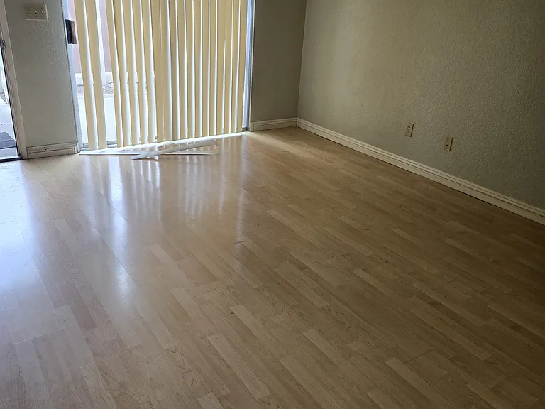 1460 Kendall Dr #5 — Photo 2