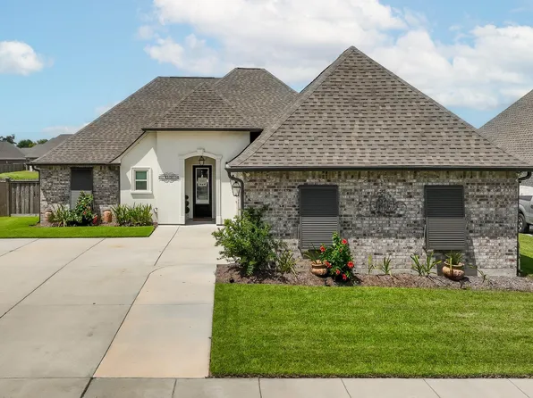 355 Madio Dr, Houma, LA 70364