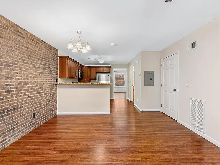 Paxton Place/Olde Towne Lofts — Photo 9