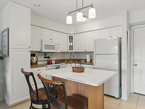 4th image of 2400 S Ocean Dr APT 5226