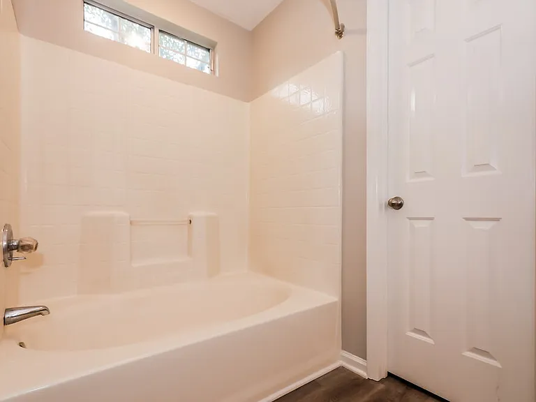 9922 Patrick Springs Ct — Photo 11