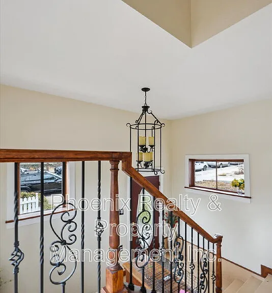 211 E Geneseo St — Photo 17