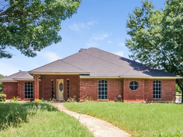 1200 Lake Grove Ln, Desoto, TX 75115