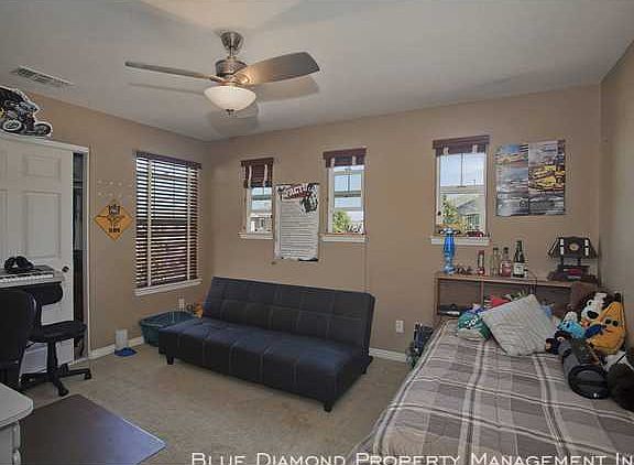 4th image of 748 Hollowbrook Ct