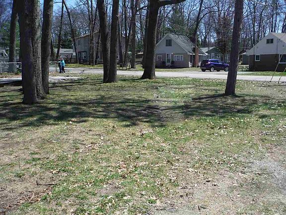 4th image of 106 Center Lndg