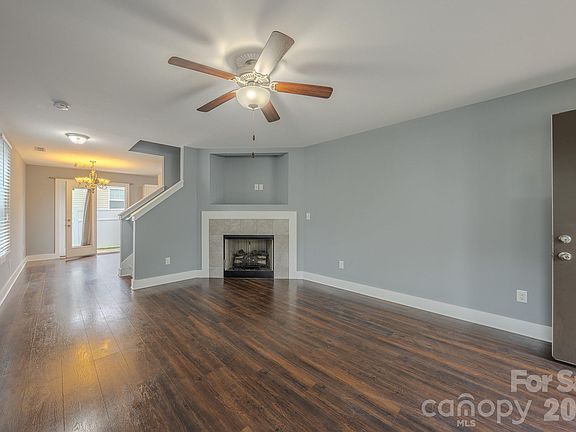 3rd image of 202 Stoney Point Way