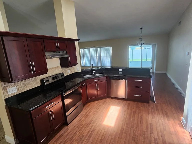 1353 Scattered Pines Pl — Photo 12