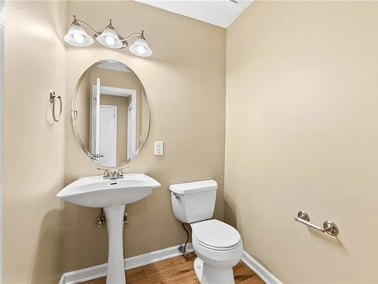 2266 Oak Glenn Cir — Photo 7