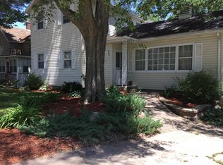 423 3rd St SE, Waverly, IA 50677