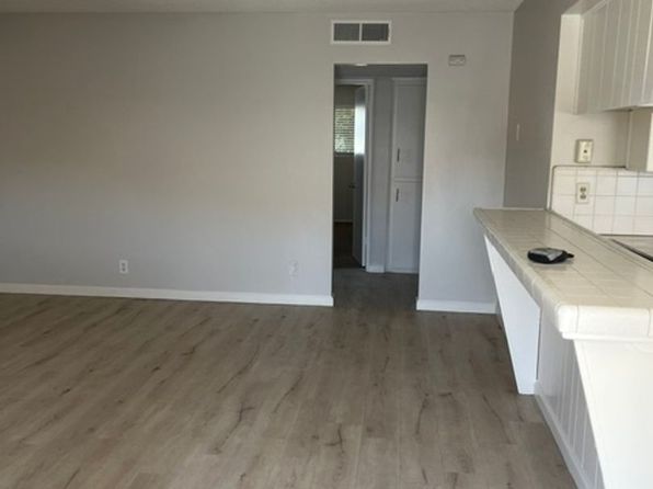 6400 Stockdale Hwy Unit 1-4