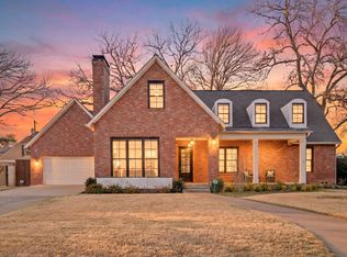 7137 Meadow Lake Ave, Dallas, TX 75214