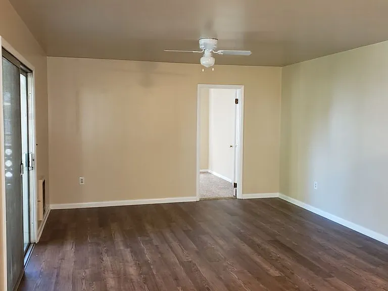 719 & 721 Claire Ave — Photo 1
