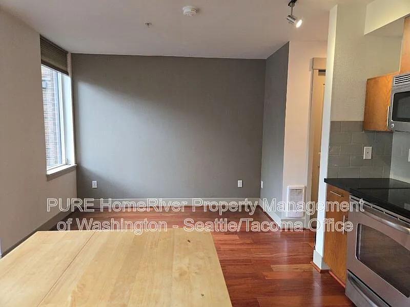 Studio, 1.0 bath, 417 sqft, $2,100 — Photo 4