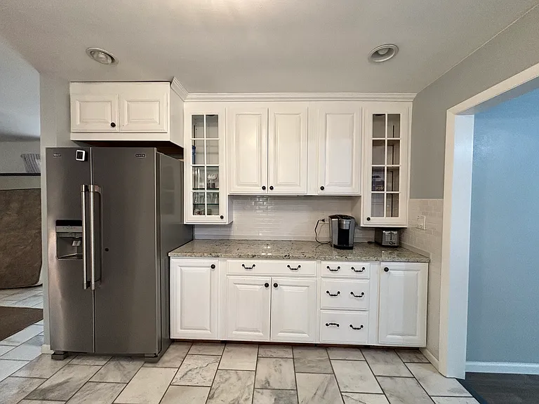 Keller Ave — Photo 12