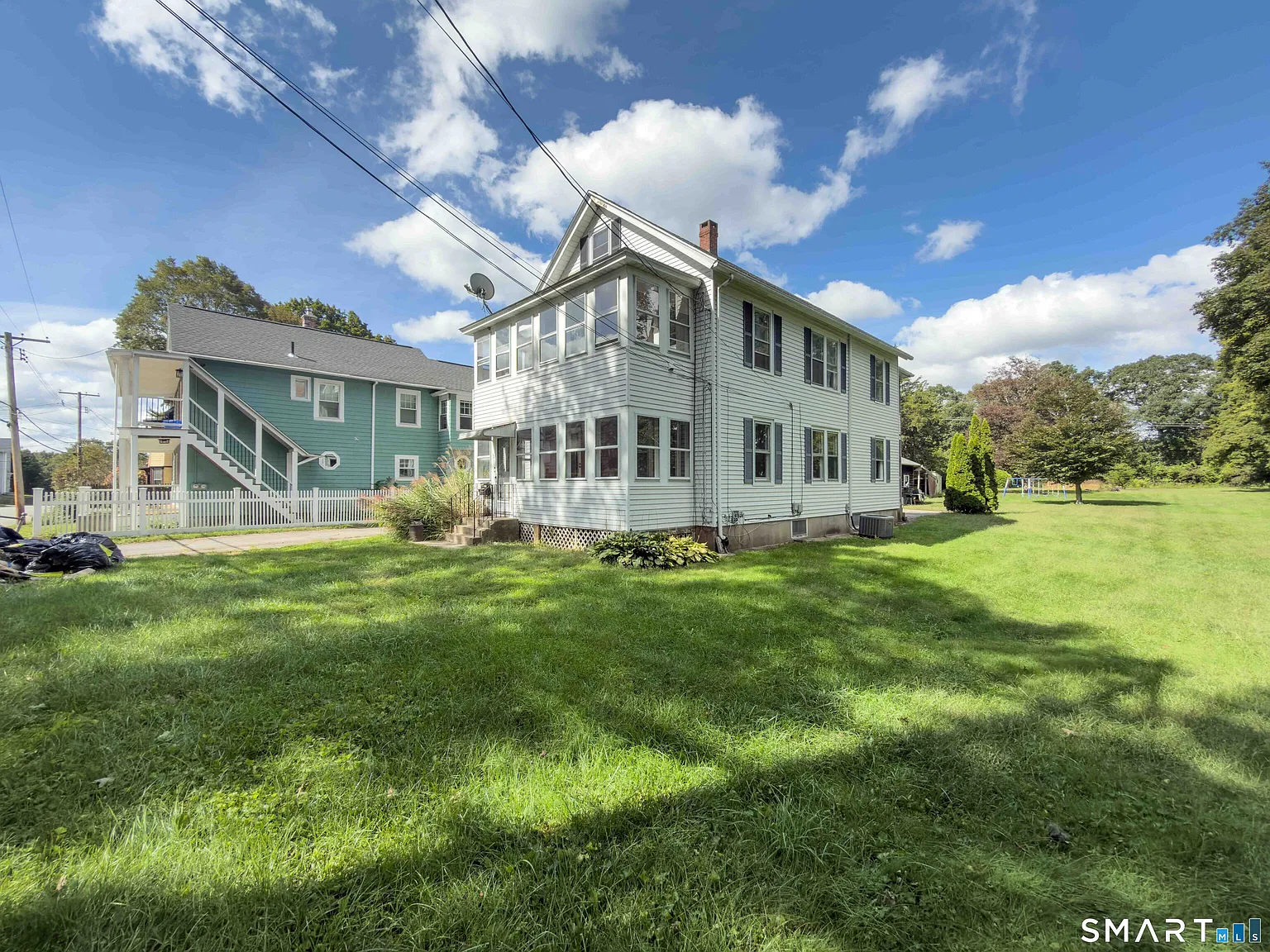 2 bed, 1.0 bath, 1800 sqft, $1,850 — Photo 3