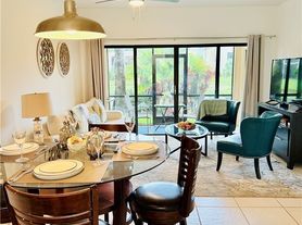 3320 Olympic Dr, Naples, FL